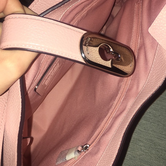 Coach purse, brand new with tags! - Picture 6 of 7